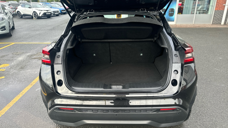 Nissan Juke 1.0 DiG-T 114 N-Connecta 5dr DCT Petrol Hatchback